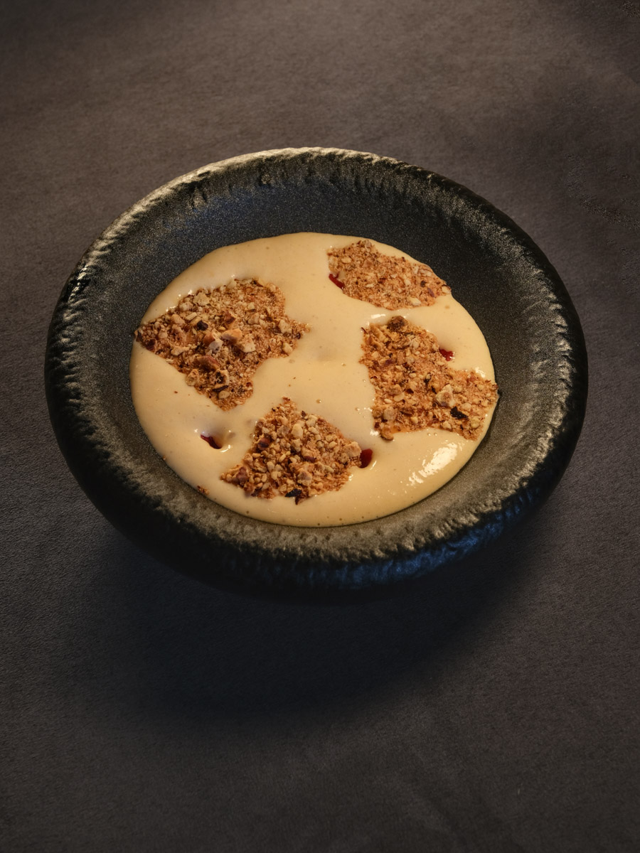 Гранд-бистро «Меряне» — ресторан, расположенный в самом центре Владимира, запускает завтраки. Уже с 1 мая здесь можно будет вкусно и насыщенно начать свой день. Философия нового направления строится вокруг посетителей и внимания к деталям. «Меряне» приглашают владимирцев и гостей города подобрать угощение на свой вкус для того, чтобы утро стало маленьким кулинарным триумфом.