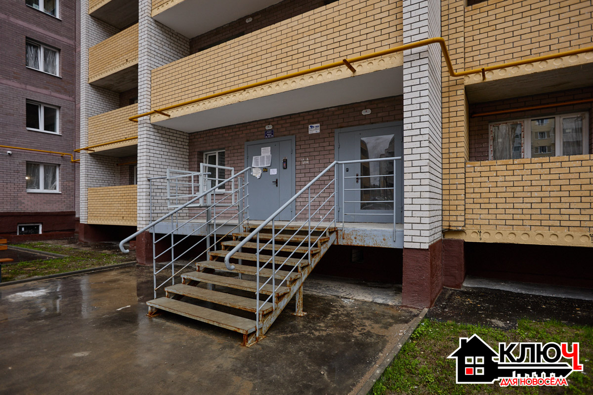 Здоровый образ жизни — неотъемлемая часть быта многих владимирцев. И одного скромного турника во дворе им маловато. Важно, чтобы спортивная инфраструктура района была организована на должном уровне. И вот тут Юрьевцу есть чем похвастать. За несколько лет он превратился из тихого местечка на окраине в центр притяжения сотен семей. Почему? Нашли ответ специально для проекта «Ключ для новосела».