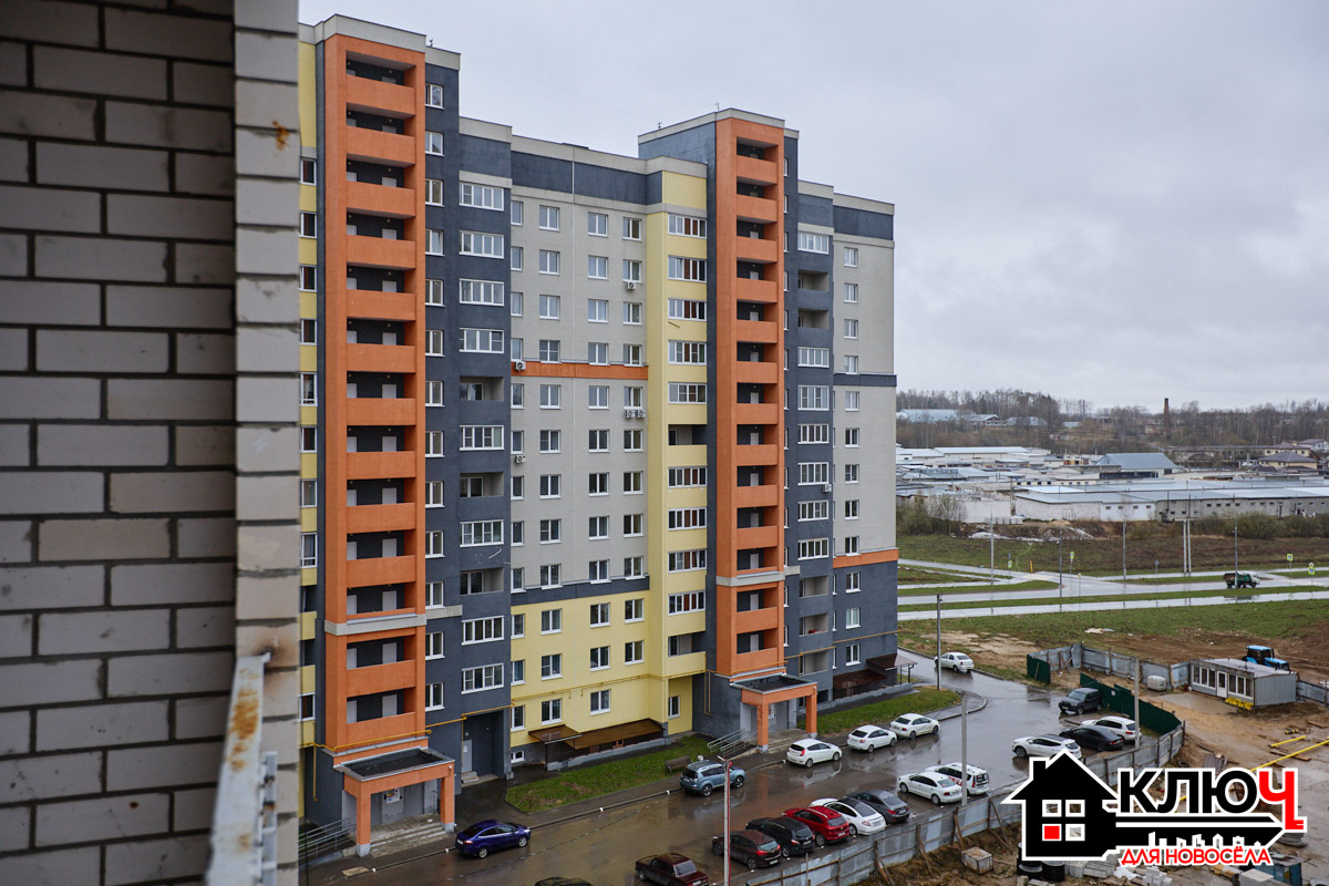 Здоровый образ жизни — неотъемлемая часть быта многих владимирцев. И одного скромного турника во дворе им маловато. Важно, чтобы спортивная инфраструктура района была организована на должном уровне. И вот тут Юрьевцу есть чем похвастать. За несколько лет он превратился из тихого местечка на окраине в центр притяжения сотен семей. Почему? Нашли ответ специально для проекта «Ключ для новосела».