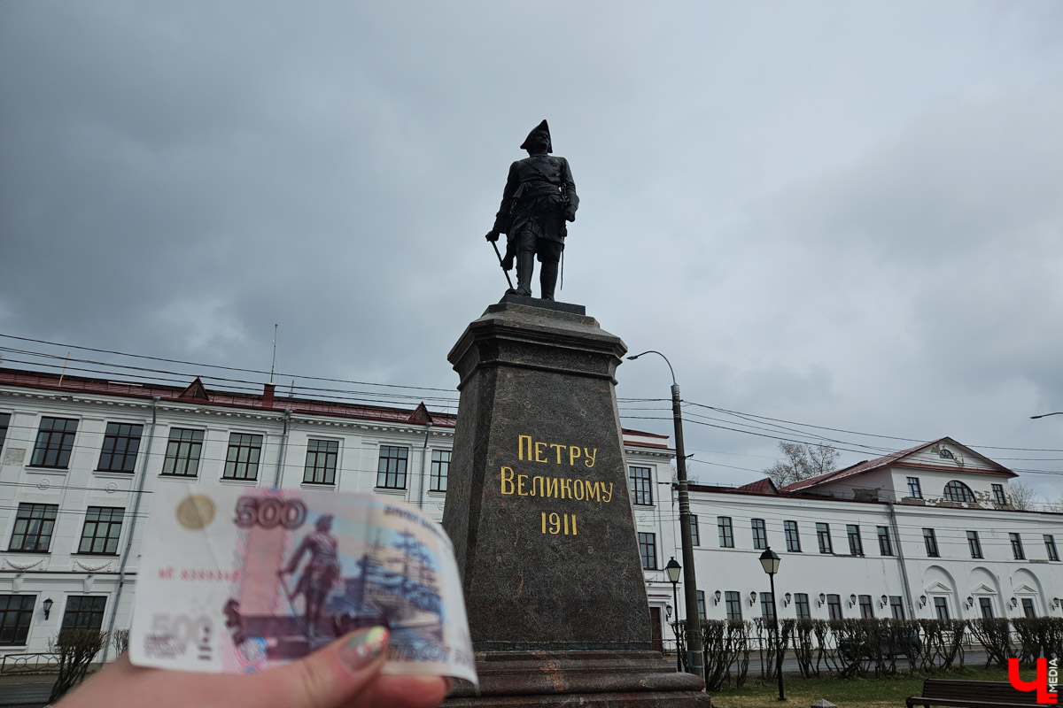 Впереди лето и целых три месяца для комфортных путешествий. Если дороги на юг кажутся проторенными, то как насчет севера? Ах, и Мурманск с его китами и Териберкой на самом краю света уже изучен? Что ж, самое время влюбиться в Архангельск. У журналиста «Ключ-Медиа» получилось.