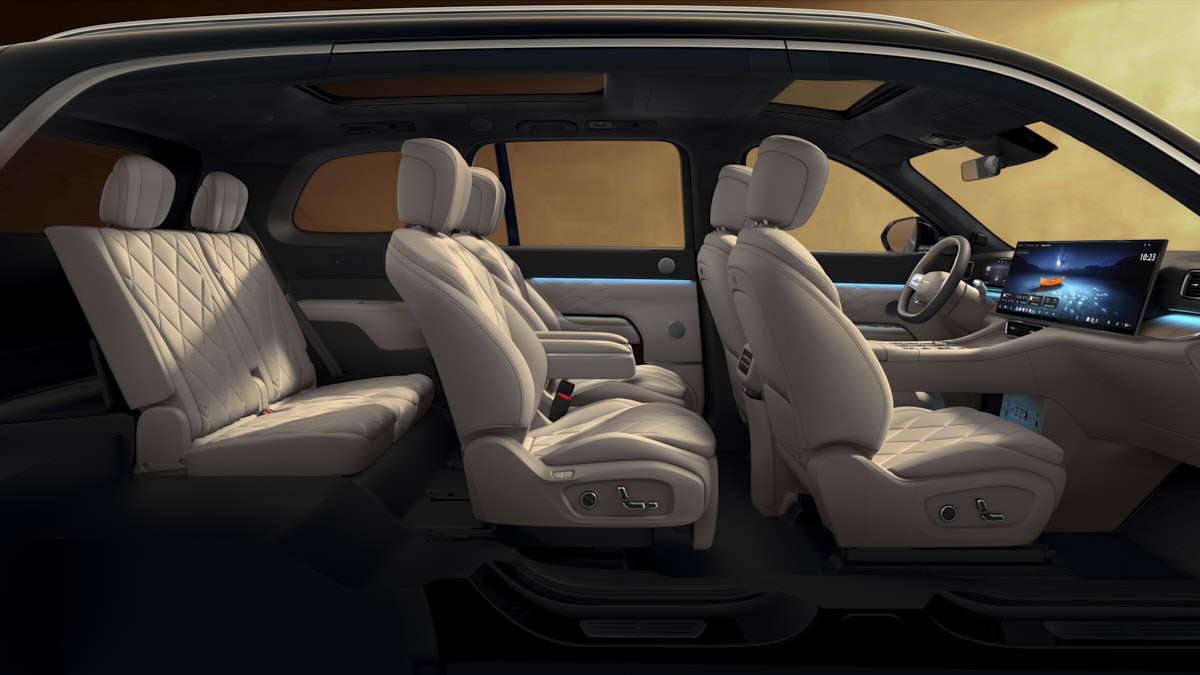 У большого семейного автомобиля свои правила. Важно, чтобы места хватало всем, у каждого пассажира было достаточно личного пространства, а дальняя поездка оставалась комфортной от первого до последнего километра. Новый EXLANTIX ET8 от ESTEO как раз создан с учетом этих требований. Продажи модели стартовали во Владимире, а при покупке можно воспользоваться государственной программой льготного автокредитования и условиями трейд-ин.