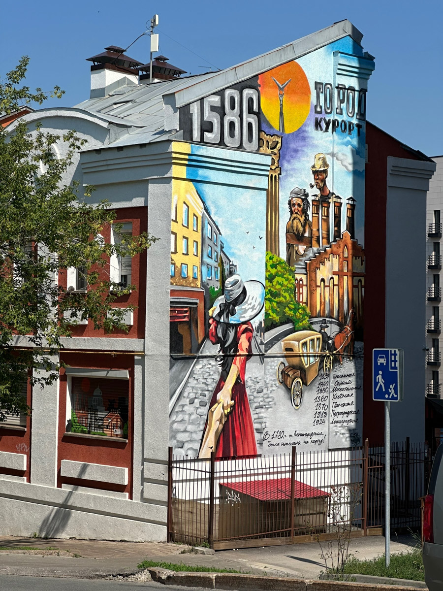 Самара — курортный городок, притаившийся на левом берегу Волги где-то в юго-восточной части России. Обсудим, где рассмотреть бывший Куйбышев с высоты птичьего полета, чем удивительна местная набережная и почему в советское время там с придыханием ждали Сталина.