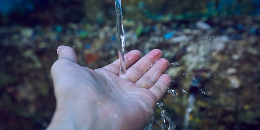 Родниковая вода фото