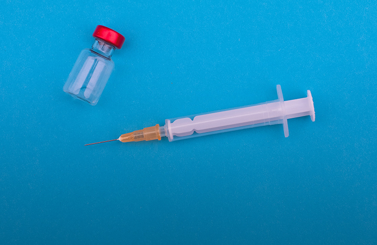 Прививочники против антипрививочников: жаркий спор о вакцинации