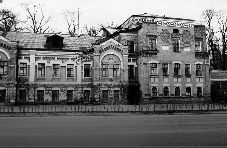 Из крепостных - в меценаты. Семейный бизнес владимирских купцов Муравкиных Из крепостных - в меценаты. Семейный бизнес владимирских купцов Муравкиных