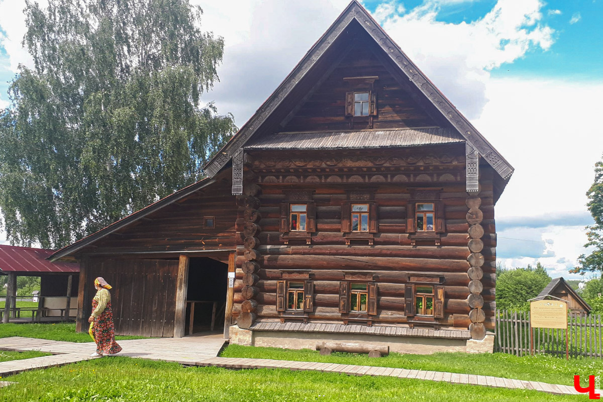 Известный актер Виктор Бычков озвучил экскурсию для аудиогида по суздальскому Музею деревянного зодчества. Мы протестировали новинку и делимся впечатлениями