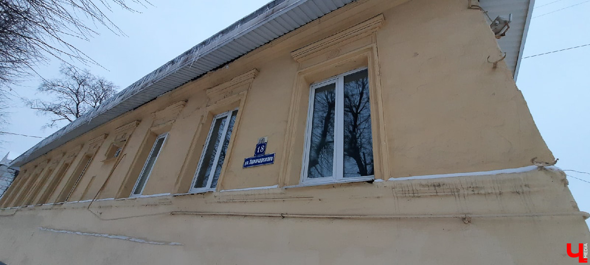 История владимирских огородников Муравкиных Арбузы для царя, или История легендарных владимирских огородников Муравкиных.