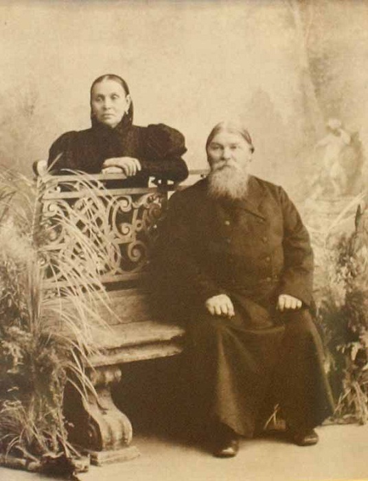 История владимирских огородников Муравкиных Арбузы для царя, или История легендарных владимирских огородников Муравкиных.