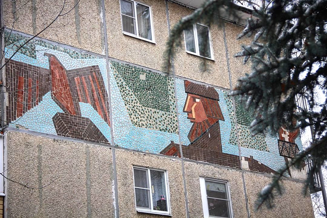 Изучаем историю города с новой картой от урбанистов «Владимир Будущего». Мозаики для ваших ню-фотосессий внутри!