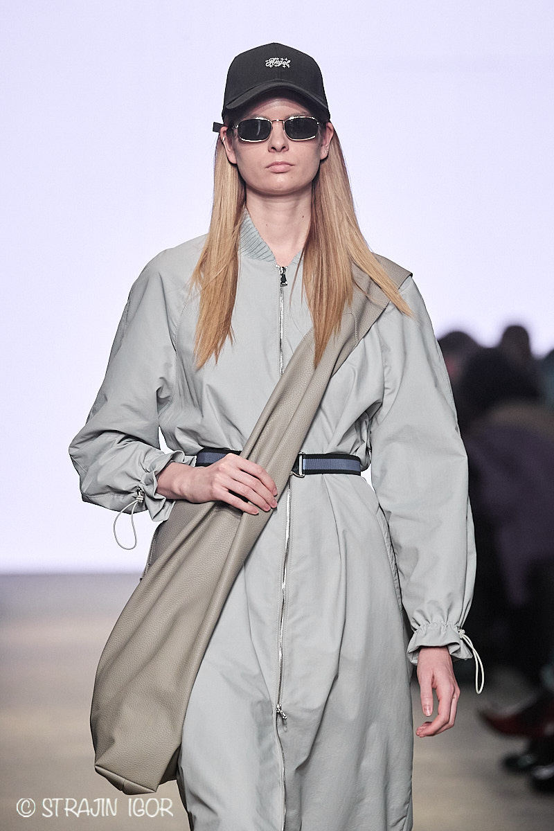 Яна Горохова - дизайнер локальной марки ICÔNE - представила свою коллекцию. Ее коллекция поучаствовала в Mercedes-Benz Fashion Week Russia. Благодаря чему стал возможен этот успех?