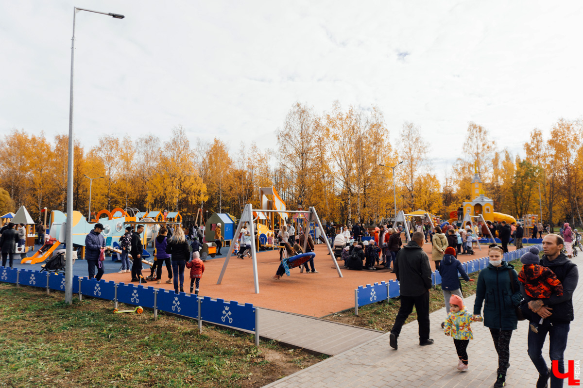Парк «Добросельский» вернулся с новыми обновлениями. Посмотрим, как изменилось пространство, и чем теперь можно заняться в «Добросельском».
