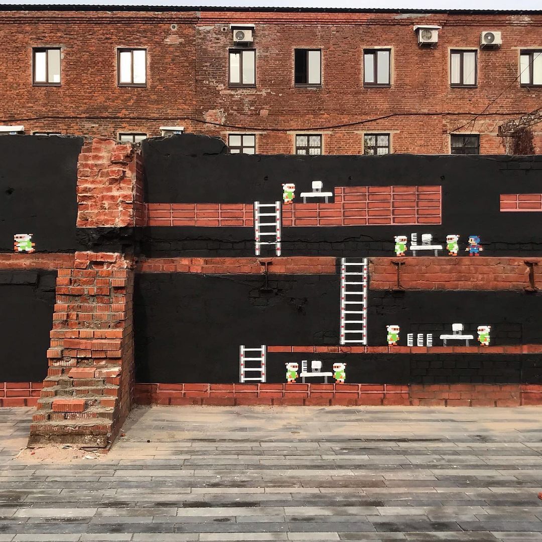 История владимирской Фабрики музыкальных инструментов, сказка возле рынка на улице Егорова и разрисованные теплостанции в новом граффити-обзоре!