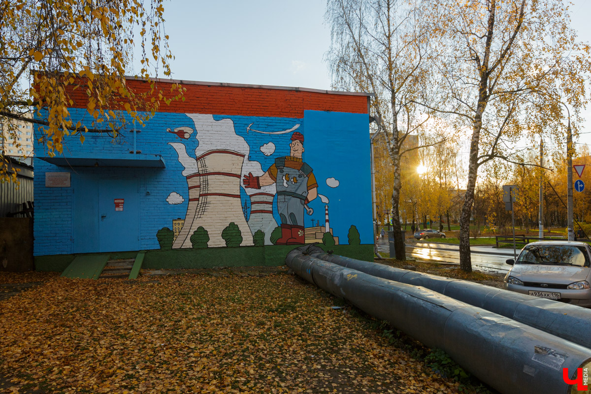 История владимирской Фабрики музыкальных инструментов, сказка возле рынка на улице Егорова и разрисованные теплостанции в новом граффити-обзоре!