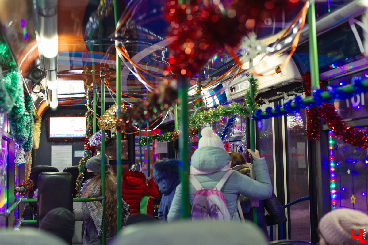Проект «Новогодний автобус» — инициатива исключительно добровольная и строго позитивная! Хотите перемещаться по городу в сказочном транспорте? Читайте внимательно и узнаете, как помочь местным организаторам осуществить эту идею.
