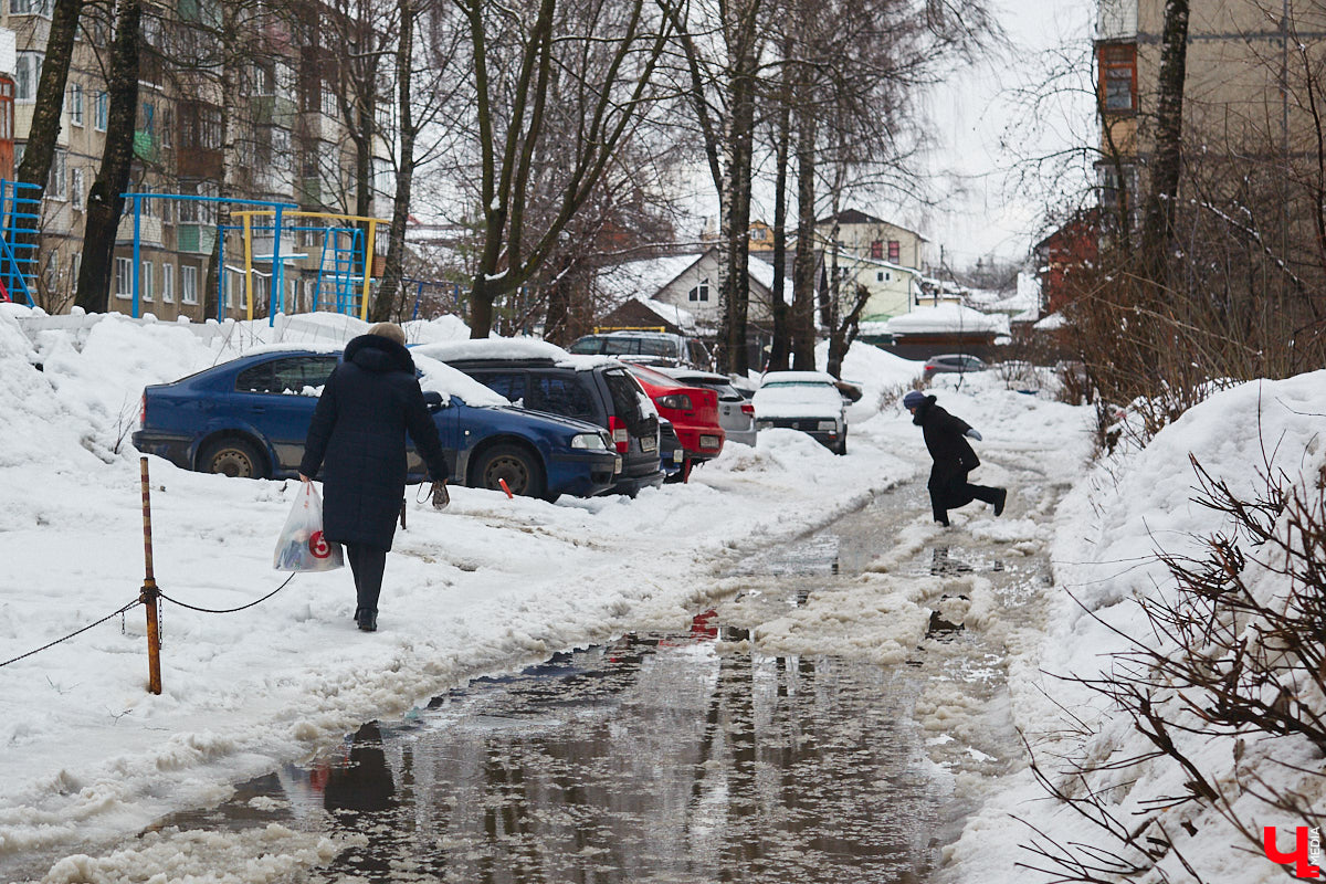 На погоду во Владимирской области этой зимой повлияет феномен Эль-Ниньо Ноябрь, начавшийся с октябрьского тепла, а к концу удививший стужей, тот самый маркер, который поможет понять, какой же будет погода предстоящей зимой. Как обещают специалисты, она собирается подкинуть нам немало сюрпризов.