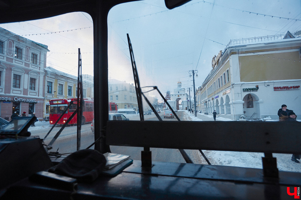 На погоду во Владимирской области этой зимой повлияет феномен Эль-Ниньо Ноябрь, начавшийся с октябрьского тепла, а к концу удививший стужей, тот самый маркер, который поможет понять, какой же будет погода предстоящей зимой. Как обещают специалисты, она собирается подкинуть нам немало сюрпризов.